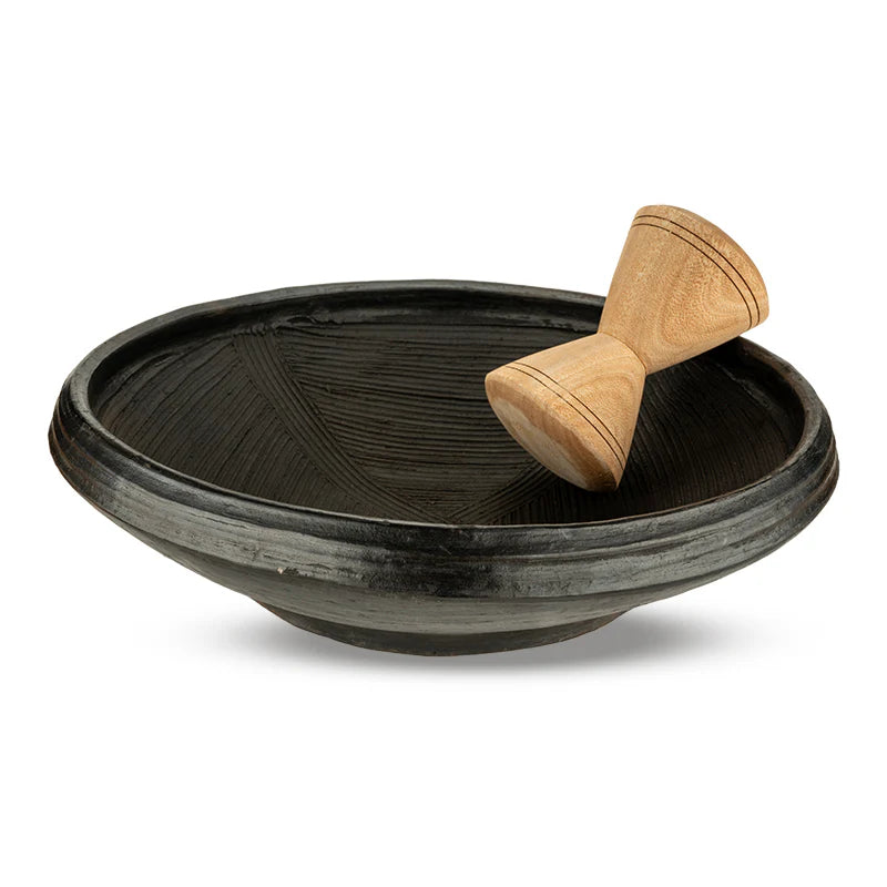 Asanka – Earthernware Grinding Bowl and Wooden Pestle