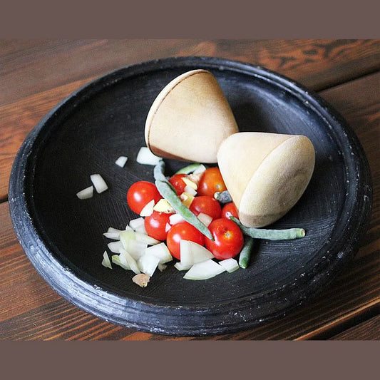 Asanka – Earthernware Grinding Bowl and Wooden Pestle